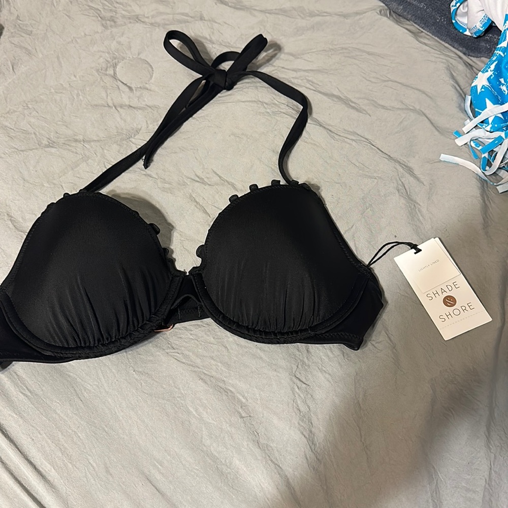 bathing suit top (34B)